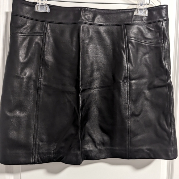 Beautiful! Reiss Arden black leather mini skirt - Picture 3 of 6
